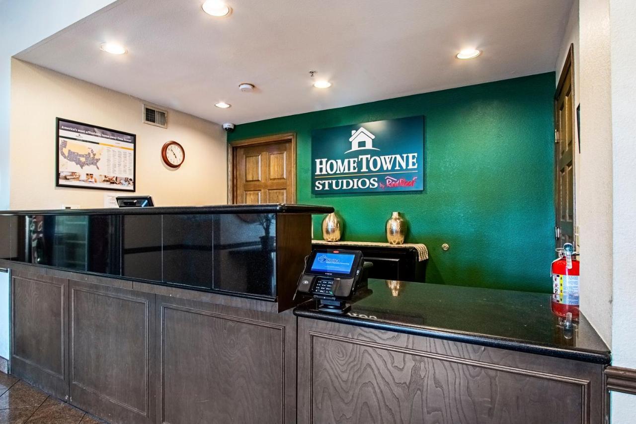 Hometowne Studios By Red Roof Phoenix - Black Canyon Highway Экстерьер фото